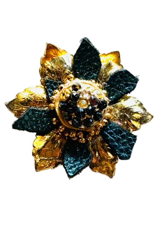 Vintage upcycled brooch
