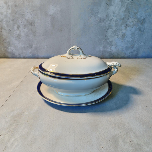 Bleu du Roi serving tureen