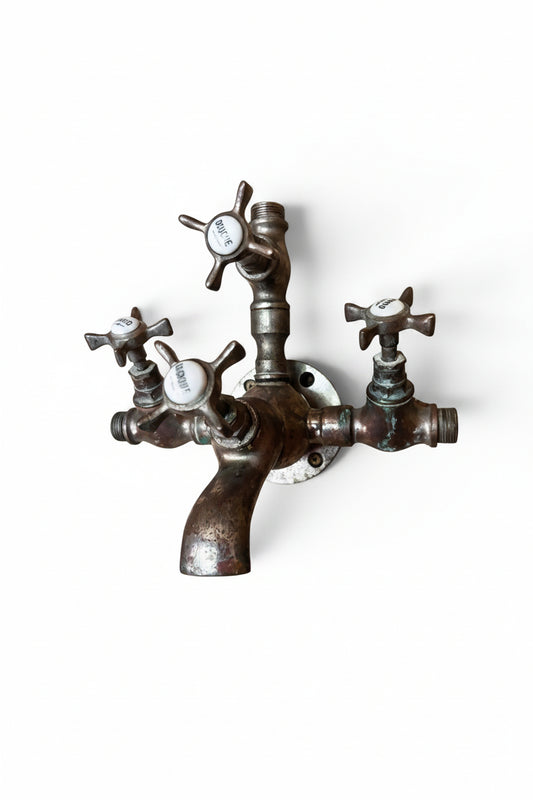 Otoch Victorian style brass tap with four cross handles, two labeled 'DOUCHE' and two 'CHAUD'.