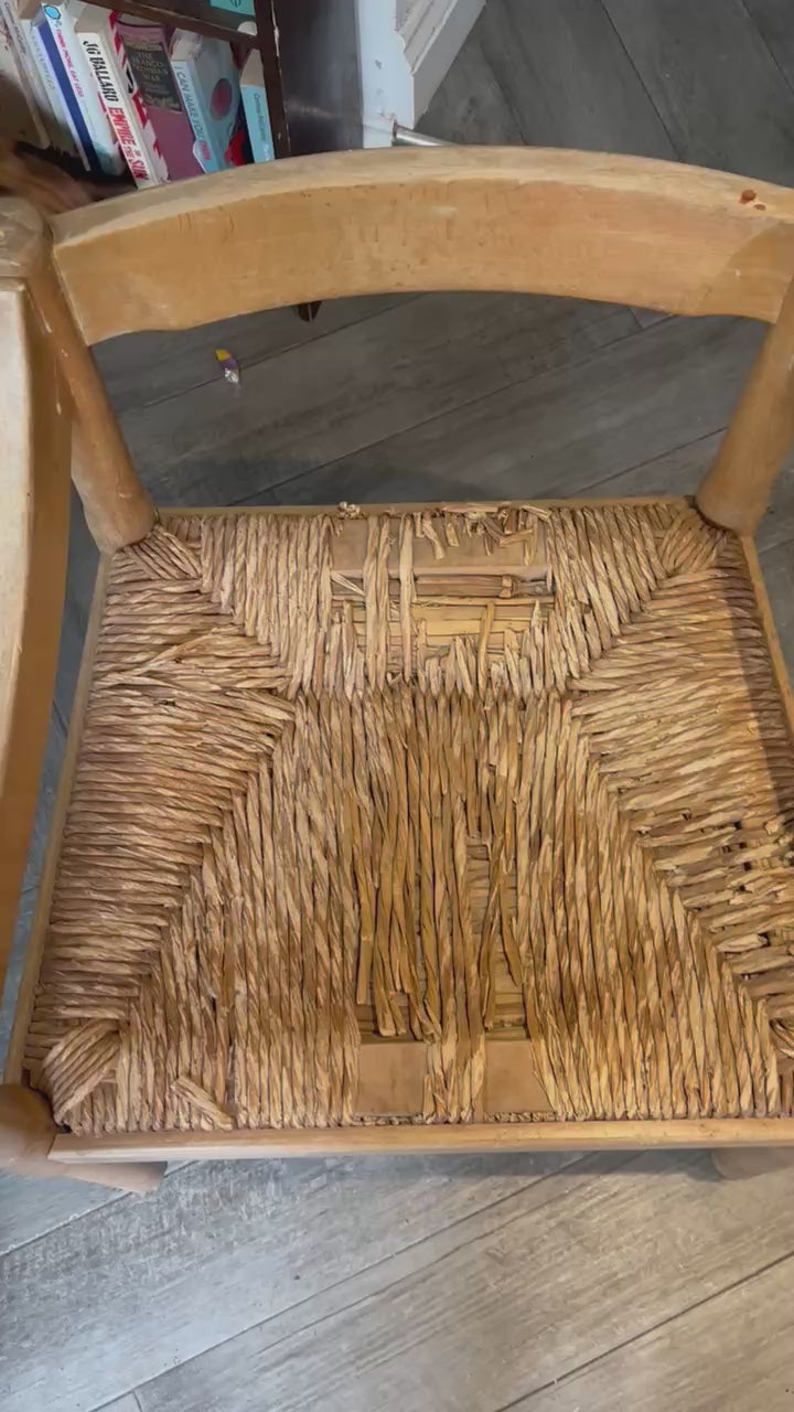 Video of Magistrati chair